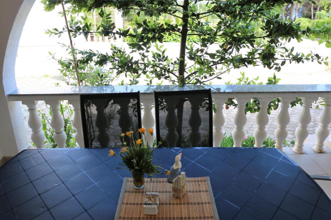 Apartments Vir Delfin Dış mekan fotoğraf