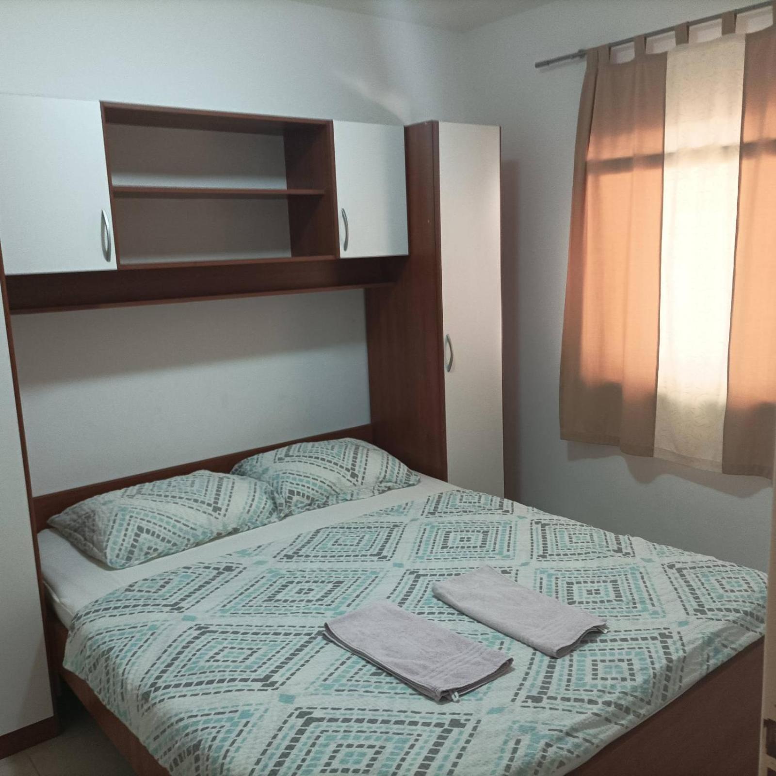 Apartments Vir Delfin Dış mekan fotoğraf