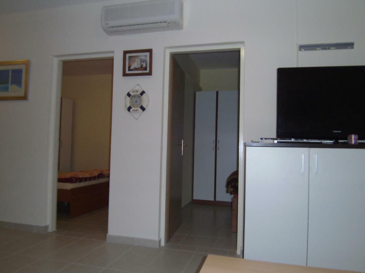 Apartments Vir Delfin Dış mekan fotoğraf