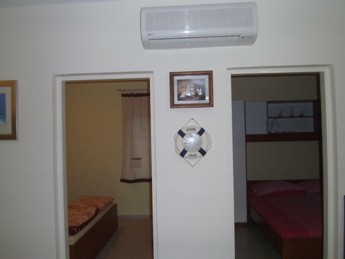 Apartments Vir Delfin Dış mekan fotoğraf