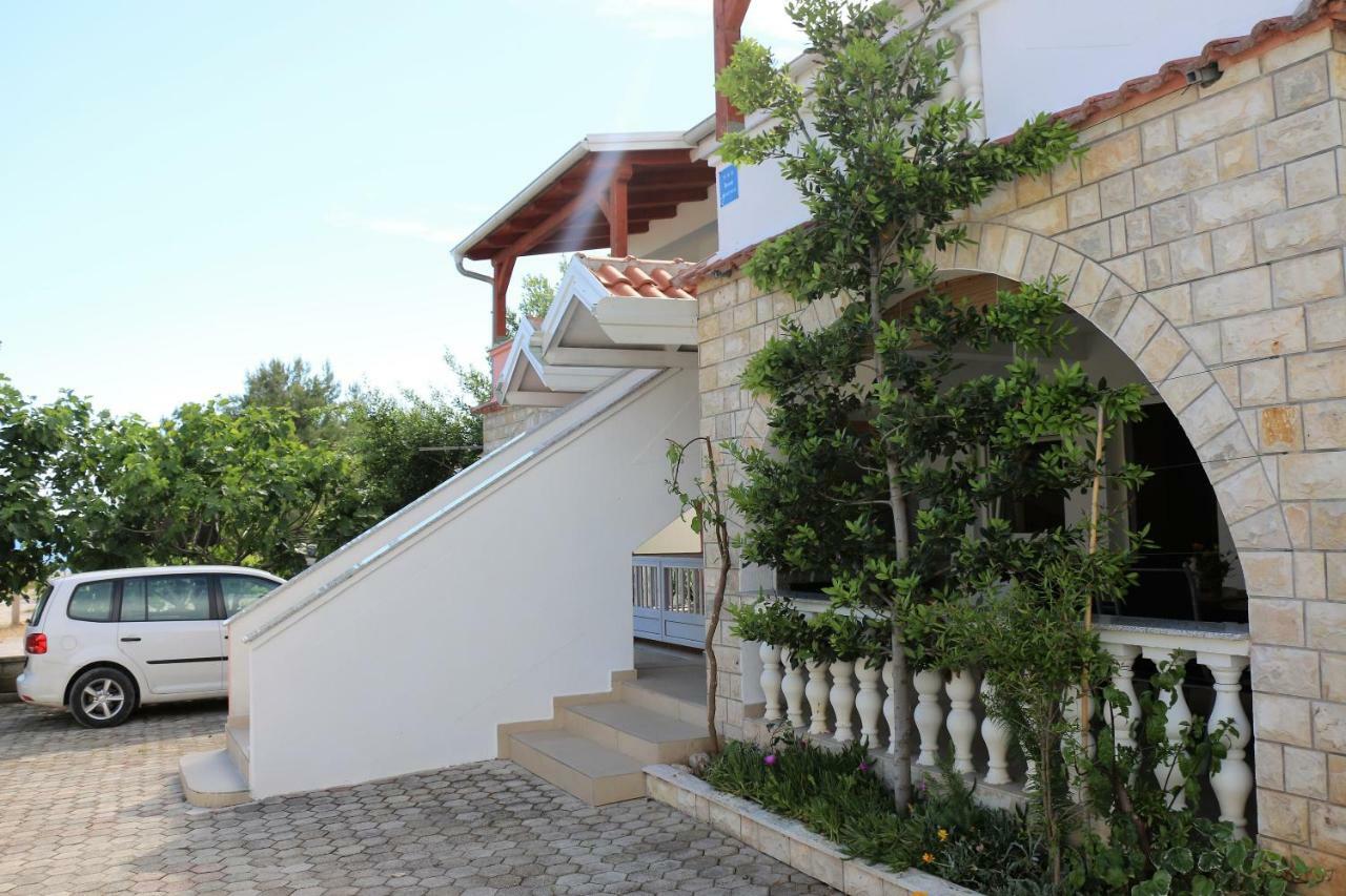 Apartments Vir Delfin Dış mekan fotoğraf