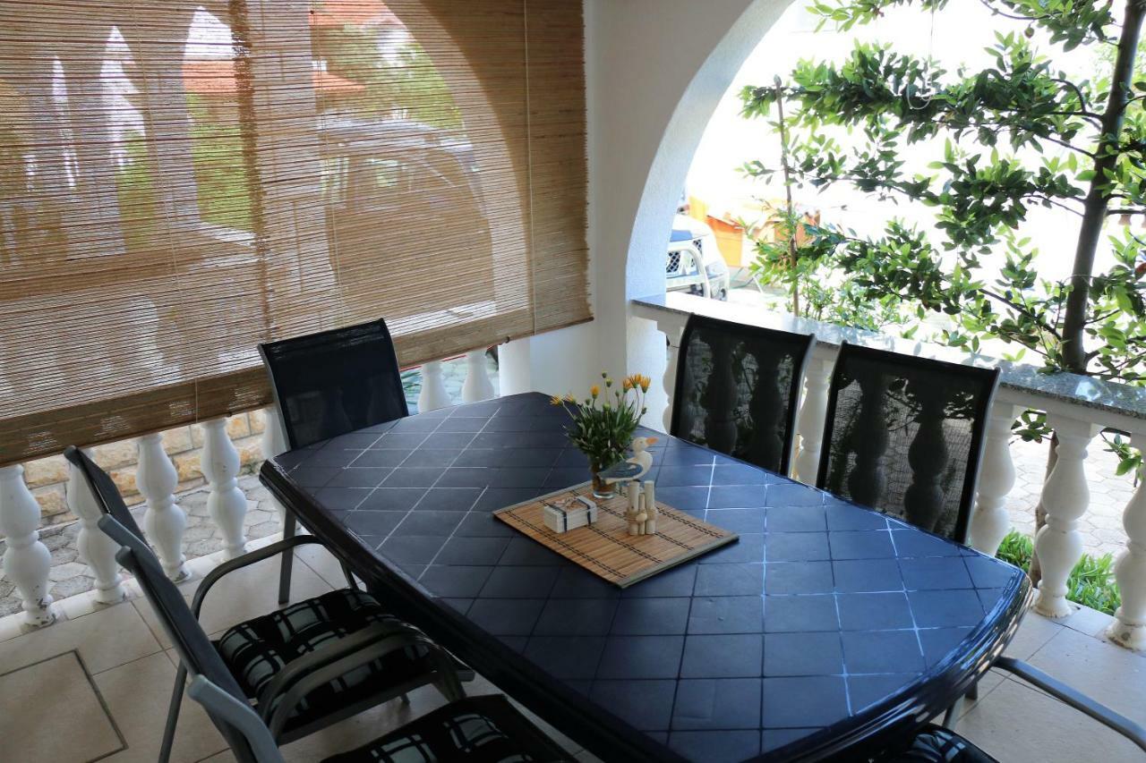 Apartments Vir Delfin Dış mekan fotoğraf