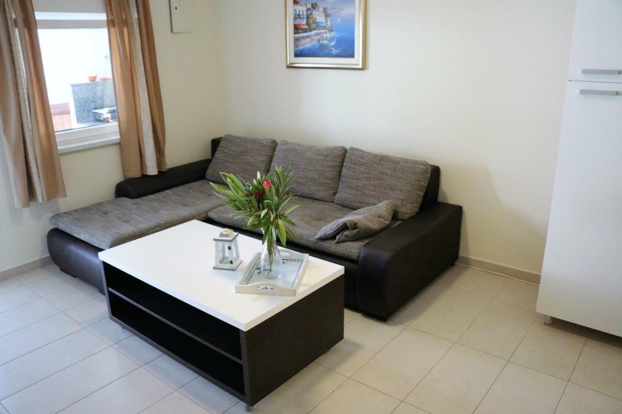 Apartments Vir Delfin Dış mekan fotoğraf