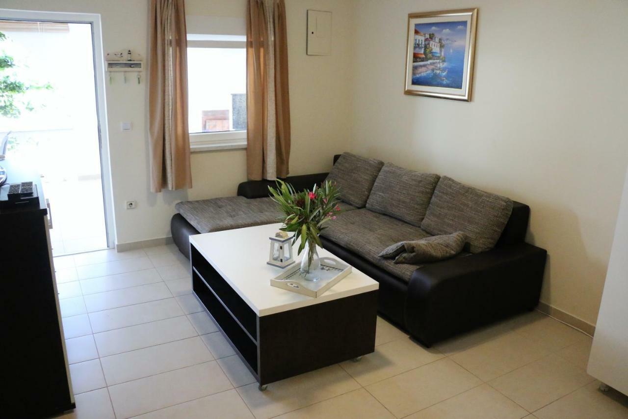 Apartments Vir Delfin Dış mekan fotoğraf