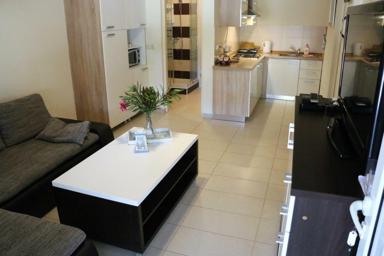 Apartments Vir Delfin Dış mekan fotoğraf